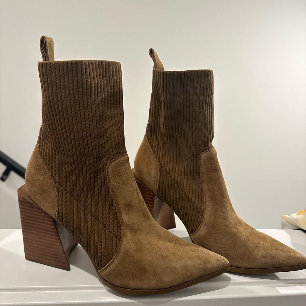 Steve Madden Tan Suede Heeled Boots